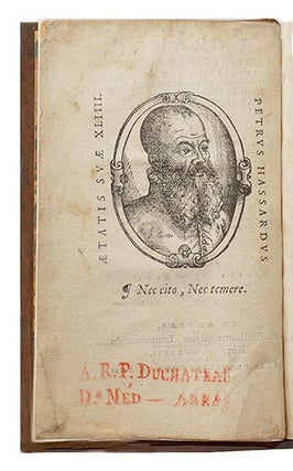 La grande, vraye et parfaicte chirurgie, du très doct & très savant Philippe Aureole Theophraste Paracelse, comprinse en deux livres : Nouvellement traduicts en langue françoise, par M. Pierre Hassard d'Armentieres, Médecin et Chirurgien. Avec annotations marginales pour plus ample intelligence de l'auteur.